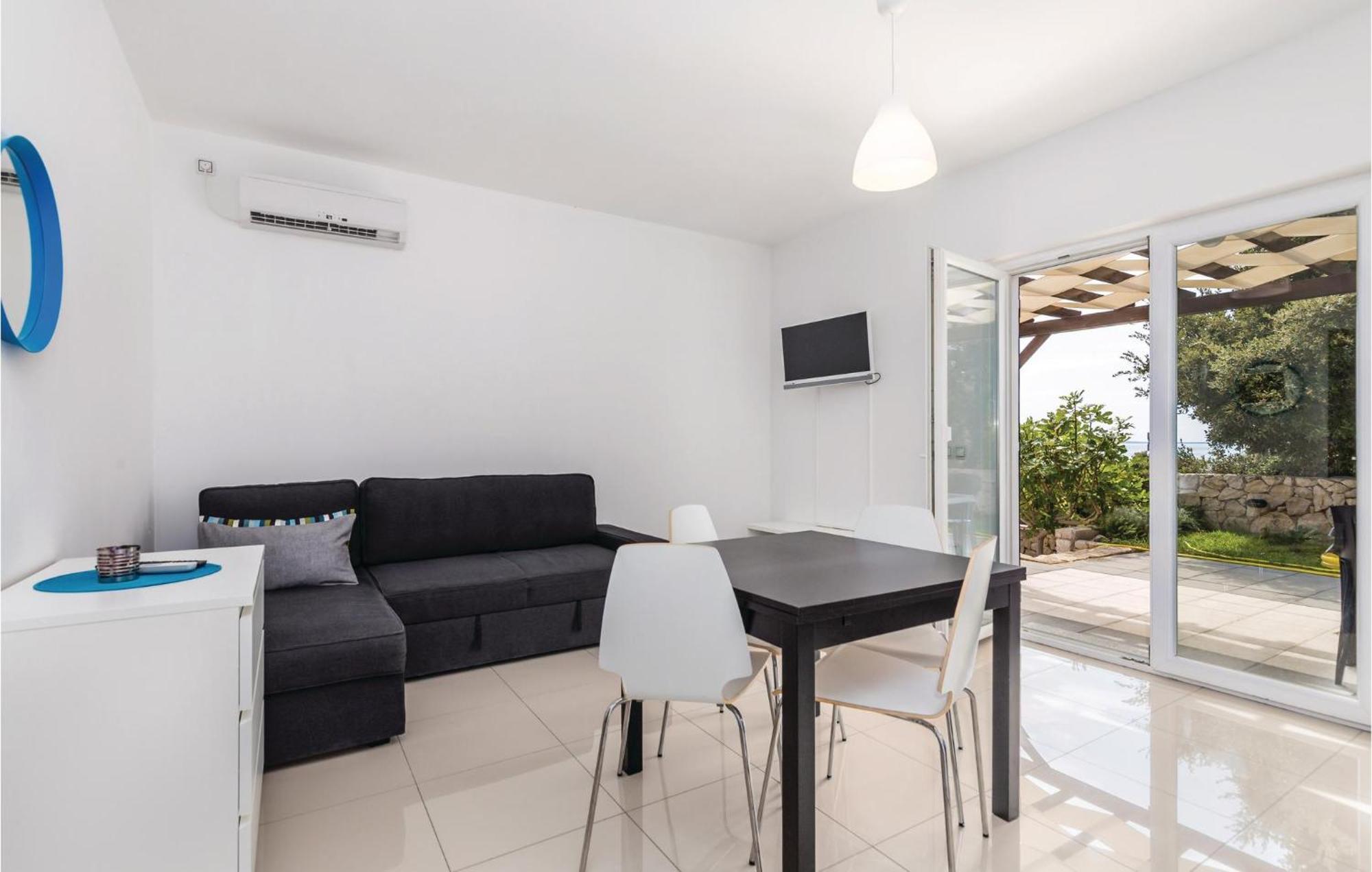 Nice Apartment In Mandre With Wifi Exteriör bild